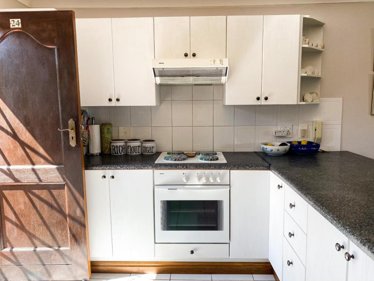 24 Summerplace كنيسنا المظهر الخارجي الصورة