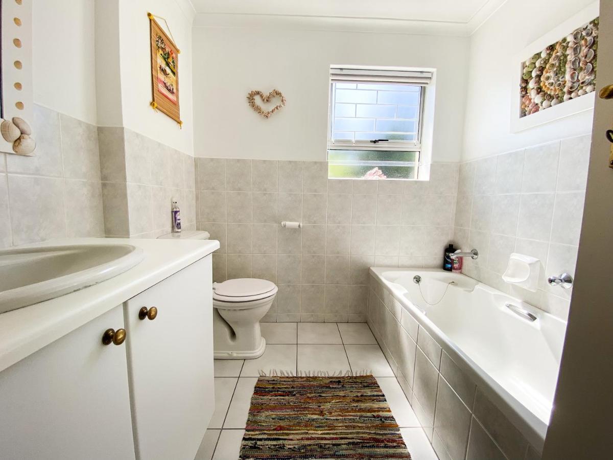 24 Summerplace كنيسنا المظهر الخارجي الصورة